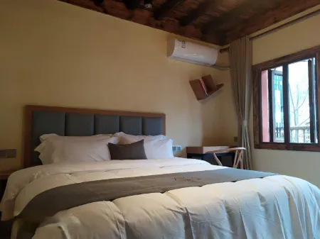 Wenchuan Yuzixi Courtyard Отели рядом с достопримечательностью «Yingxiu Earthquake Site»