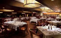 Holiday Inn Club Vacations at Lake Geneva Resort Hotels in Geneva
