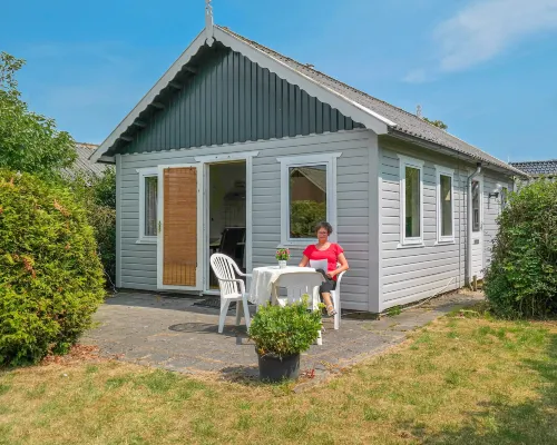 Charming Holiday Home (40m2) Near the Lauwersmeer Hotels in Anjum