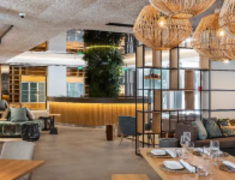 The Patio Suite Hotel โรงแรม The Patio Suite โรงแรมในอัลบูเฟรา