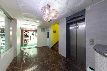 Asan Alps Motel Отели рядом с достопримечательностью «Университет Сонмун»