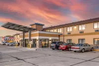 Comfort Inn Near Kokomo Speedway - Parking