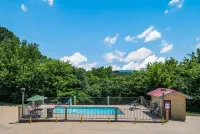Quality Inn & Suites Hot Springs - Lake Hamilton Hotels in Lake Hamilton