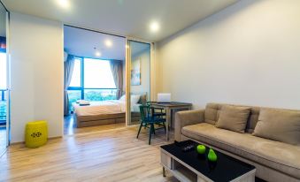 The Base Heights - Phuket Town Convenient Luxury One Bedroom Apartment, Pool, Gym and Shopping!