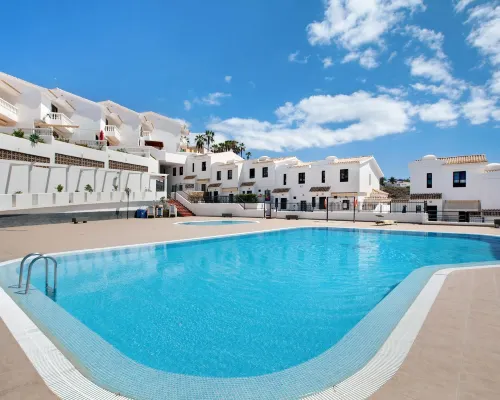 Holiday House with Pool in the South of Tenerife Hotels in Chayofa