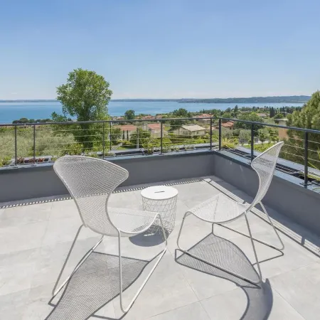 Insula Felix - Deluxe Double or Twin Room with Lake View