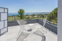 Insula Felix - Deluxe Double Room with Balcony and Sea View