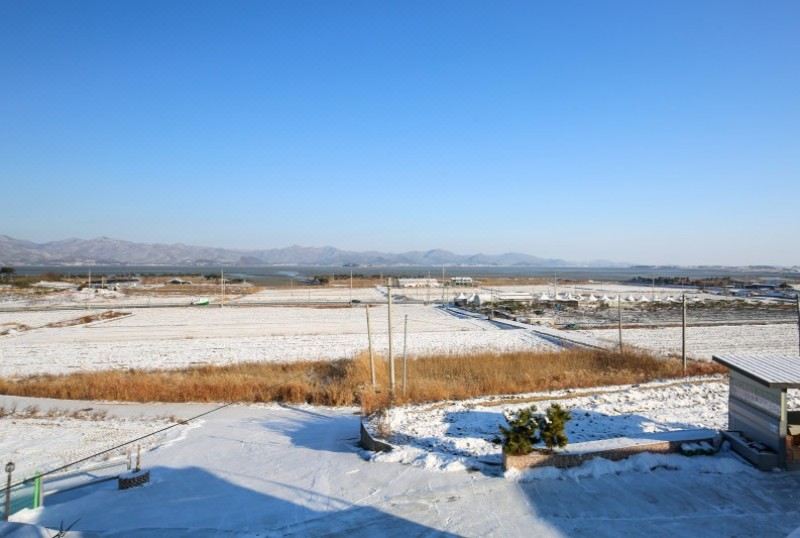 람사르펜션 외관 또는 주변 전원 풍경