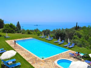 Studio Apartments Ideal for an Escape with Swimming Pool on Pelekas Beach