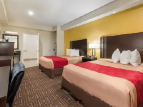 Scottish Inns & Suites Hotels in Spring