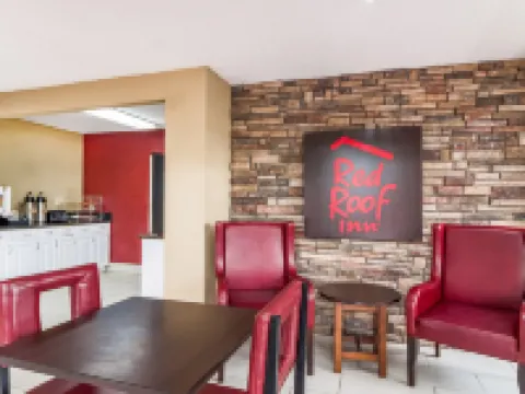 Red Roof Inn Acworth - Emerson/ LakePoint South Hotels in Acworth