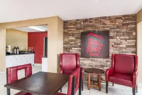 Red Roof Inn Acworth - Emerson/ LakePoint South Hotels in Acworth