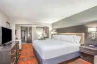 Holiday Inn Express & Suites Shawnee-Kansas City West