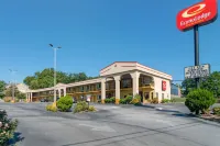 Econo Lodge Inn & Suites
