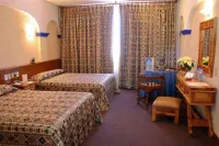 Jeroc's Plaza Hotel a 