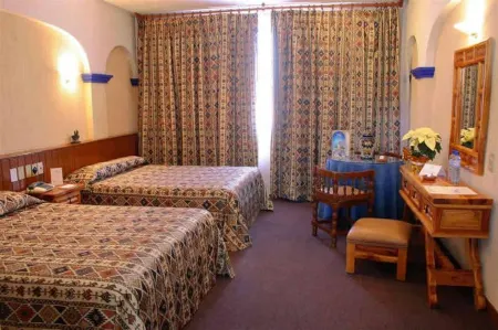 Jeroc's Plaza Отели в г. Сан Себастьян Атлаапа