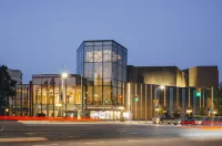 Holiday Inn & Suites Ottawa Kanata Hotels in Kanata