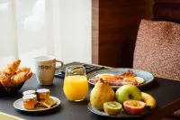 Hyatt Place Paris Charles de Gaulle Airport - breakfast