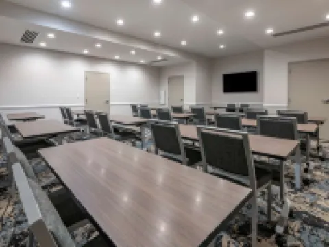 Best Western Plus Lakeland Hotels in Lakeland