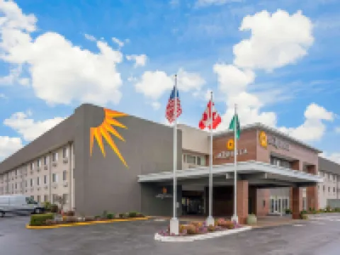 La Quinta Inn & Suites by Wyndham Seattle Federal Way Hotels in Federal Way