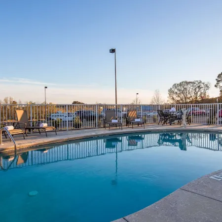 Best Western Dothan Inn  Suites