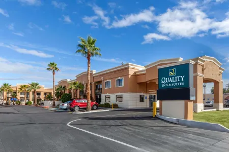 Quality Inn & Suites Near Downtown Mesa