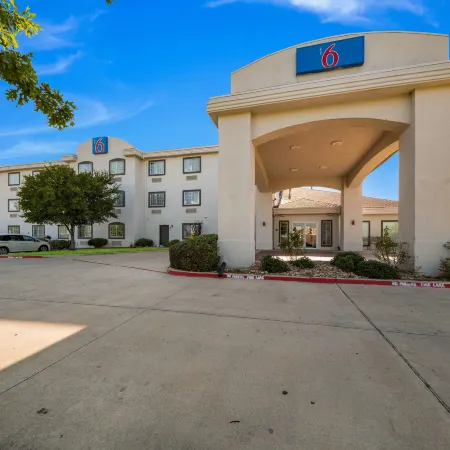Motel 6 Decatur, TX