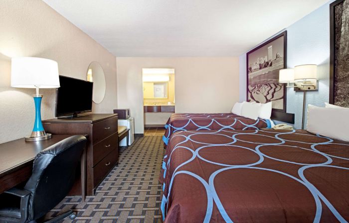 Super 8 by Wyndham Lakeland