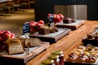Sheraton Fiji Golf & Beach Resort - breakfast