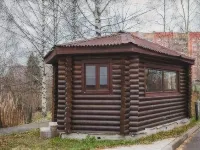 拉多加飯店 Karelian hut附近的飯店