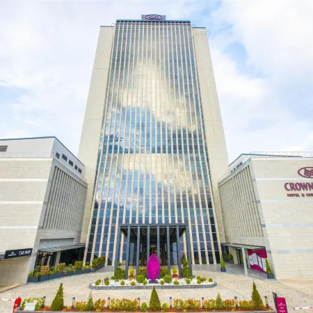 Crowne Plaza ANKARA by IHG Отели рядом с достопримечательностью «Аксарай»