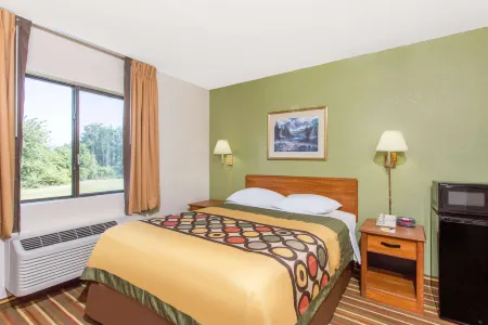 Super 8 by Wyndham Bedford Отели в г. Монета