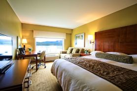 Inn on the Harbour