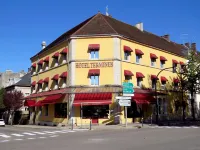 Hôtel Terminus - Pizzeria Pizz'a Gogo - Salle de Sport - Face à la Gare Hotel a Baume-les-Messieurs