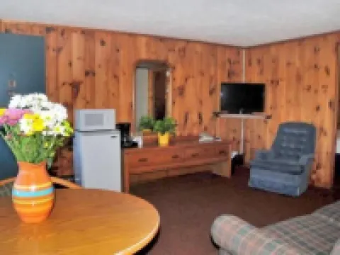 The Sunset Motel Hotels in Munising