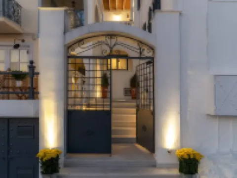 포르토 베키오 럭셔리 스위트 스페체스 호텔