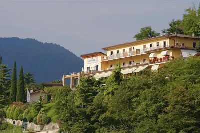 Village Hotel Lucia Hotels in Tremosine