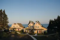 Larsmont Cottages Hotels in Two Harbors