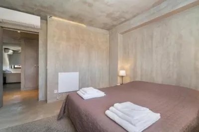 N1 Hostel Apartments and Suites Hotels in Santarém