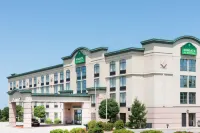 Wingate by Wyndham Erie Hotels in Summit Township