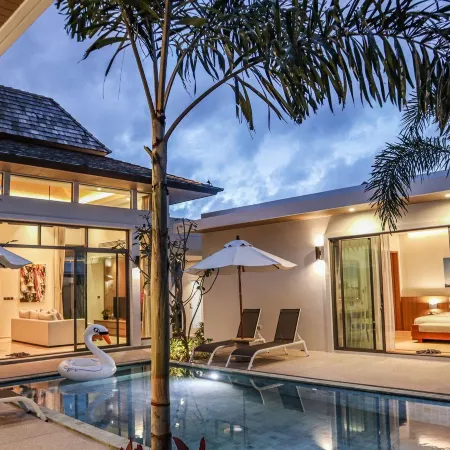 Shambhala Grand Villa by Cozy Lake