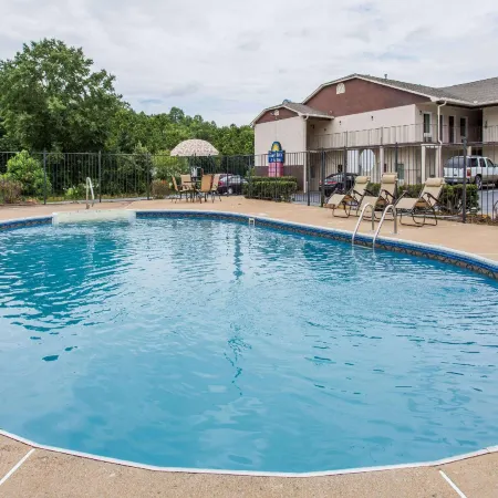 Econo Lodge Forest City