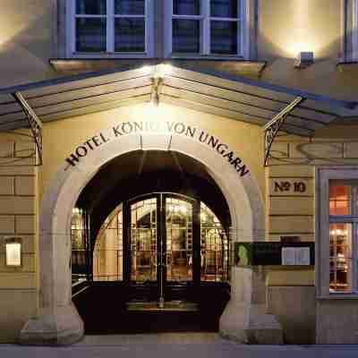 Hotel König Von Ungarn Hotel Exterior