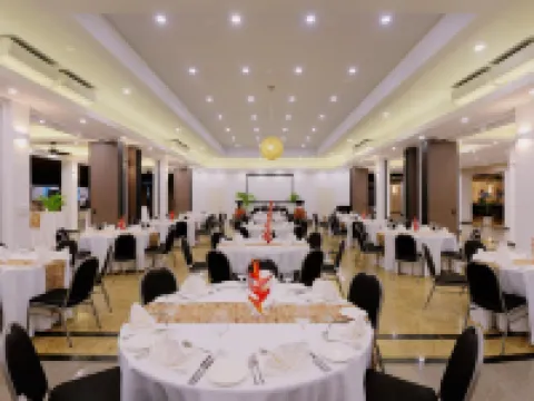 塔努阿酒店集團努庫阿洛法國際換日線酒店 湯加塔布島酒店