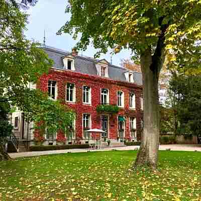 Château de Challanges Hotel Exterior