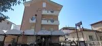 Hotel Villa Dina