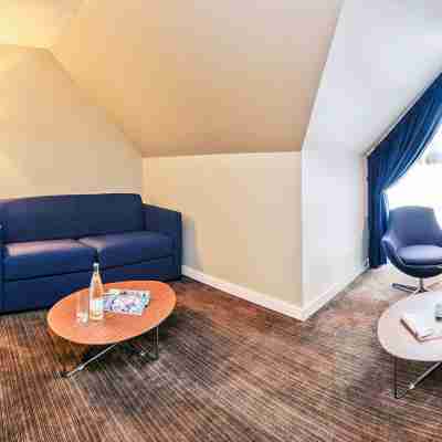Mercure Rennes Centre Parlement Rooms