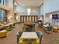 Hampton Inn & Suites Sacramento at Csus Hotels near Curtis Park