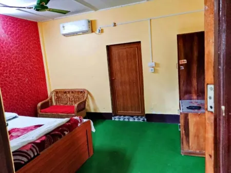 Goroomgo Green Gold Resort Lataguri Отели в г. Чалза Махабари