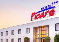 Hotel Picaro Żarska Wieś Południe Hotels in Piensk